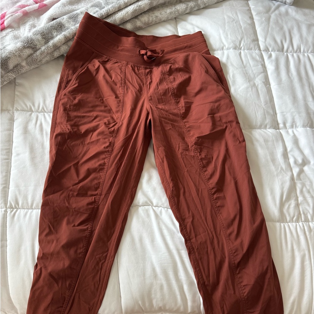 Lululemon joggers